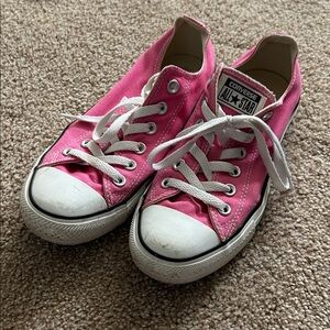 Converse Pink Low-Top Sneakers sz 8
